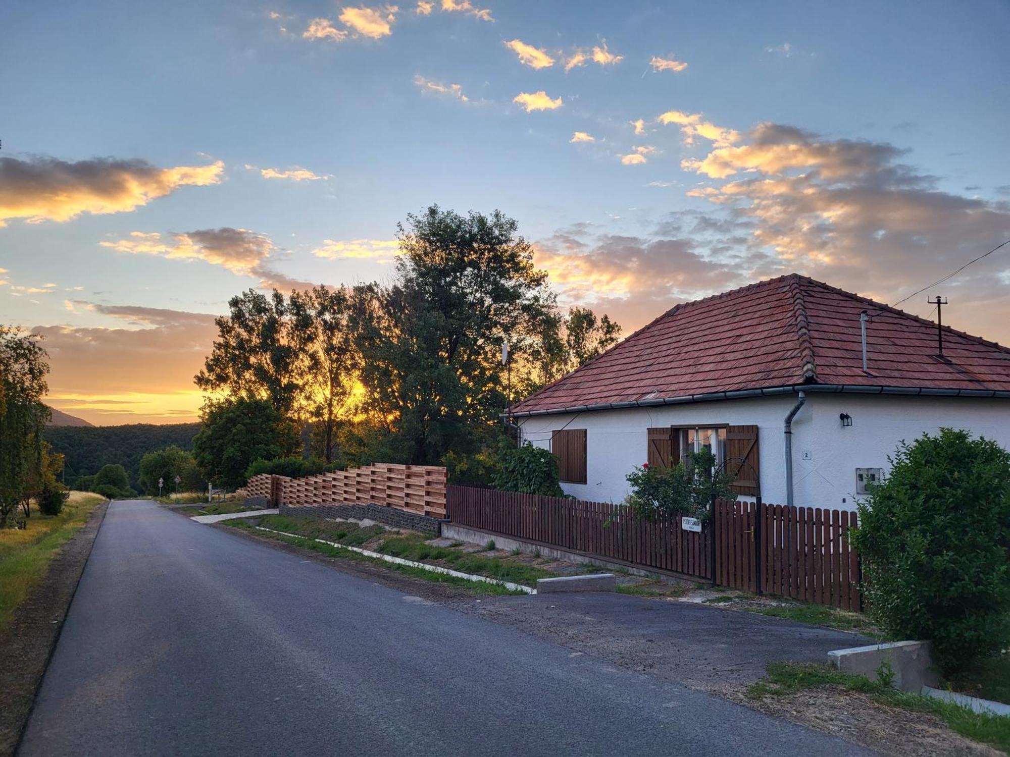 Tepke Guesthouse Garab Экстерьер фото